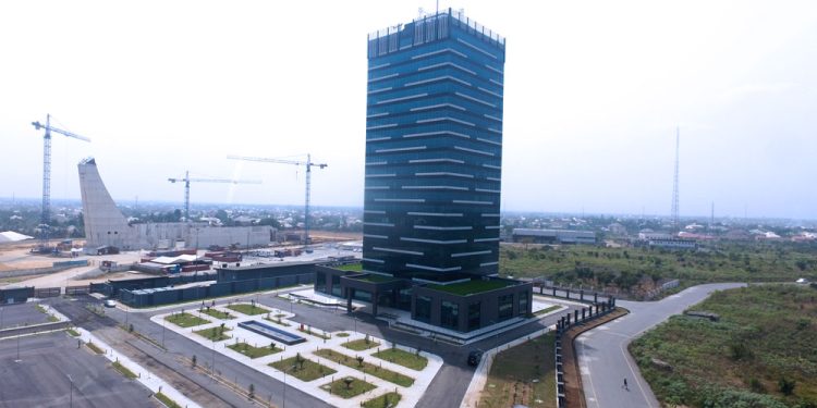 Read more about the article Ibom 21-storey Smart Building almost oversubscribed – Etteh, Special Duties Commissioner