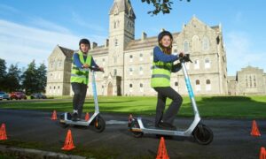 Read more about the article Bird collaborates with Irish School of Excellence to deliver Ireland’s first e-scooter safety course